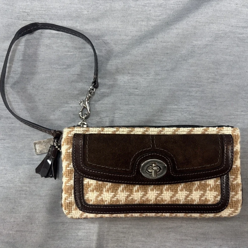 Coach Houndstooth Wool & Suede Tweed Turn Lock Wristlet Tan Brown